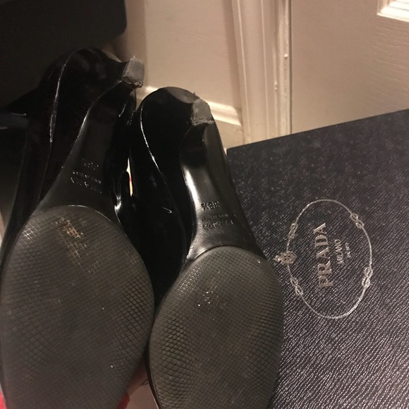 💯 %Prada Very comfortable - Picture 3 of 7